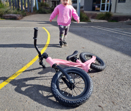 5 Reasons a Balance Bike is Better Than Training Wheels